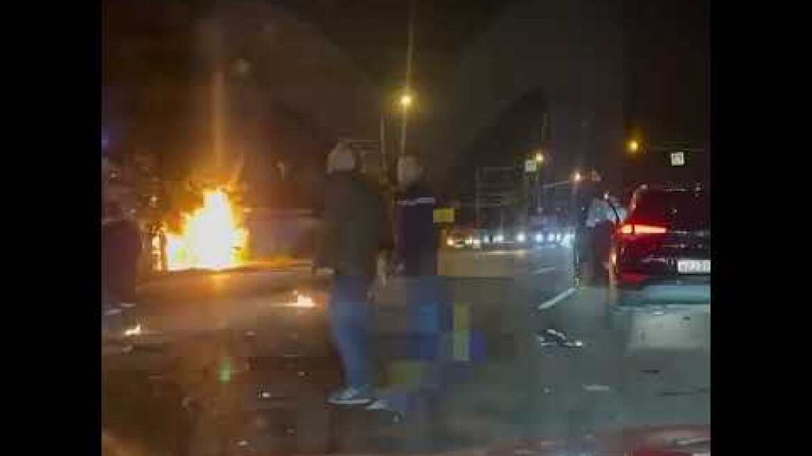 Αλεξάντρ Ντούγκιν: Ανείπωτος πόνος – Κρατάει το κεφάλι του βλέποντας την κόρη του να καίγεται