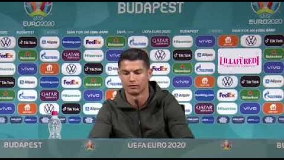 AGUA, AGUA - RONALDO & LILLAFÜREDI aqua - meme v1.0