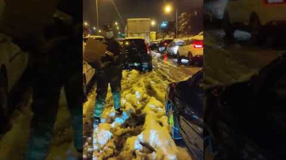 Αττική Οδός - Απεγκλωβισμός