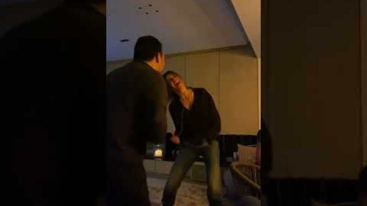 Ελένη Τσολάκη: Το πάρτι έκπληξη για τα γενέθλιά της και το... ζεϊμπέκικο