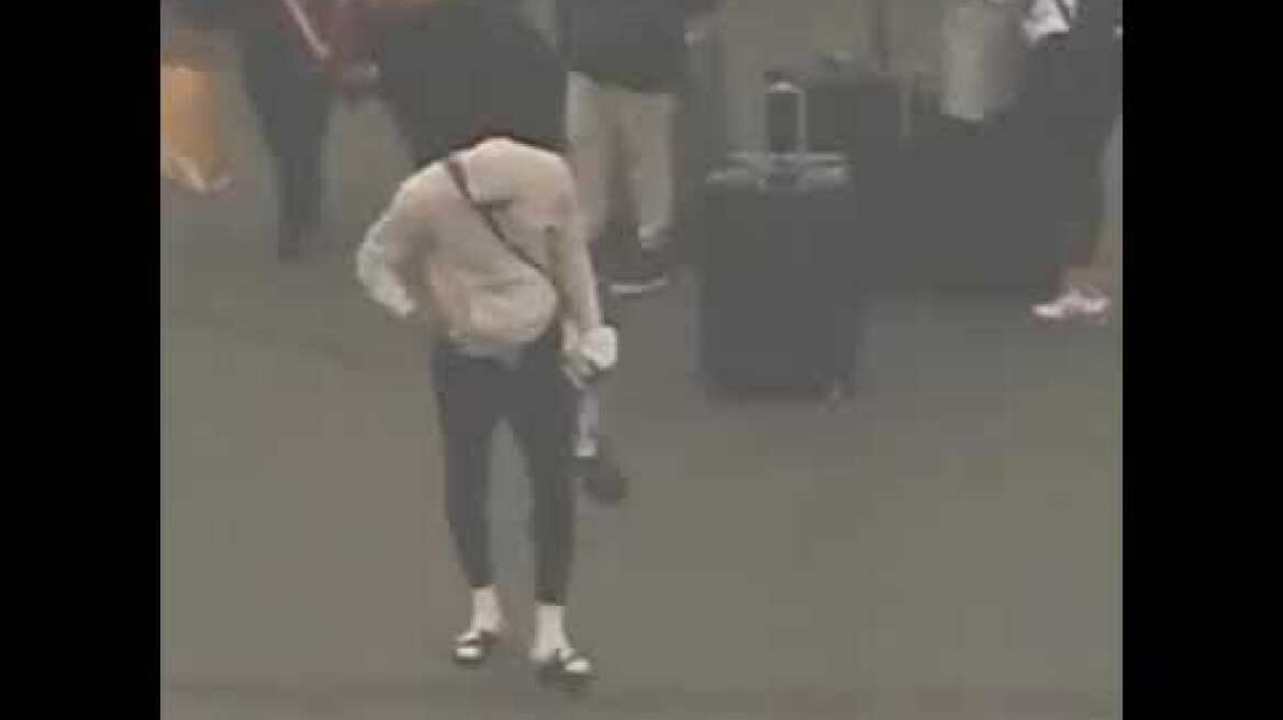 lebron james cries for kobe bryant in airport