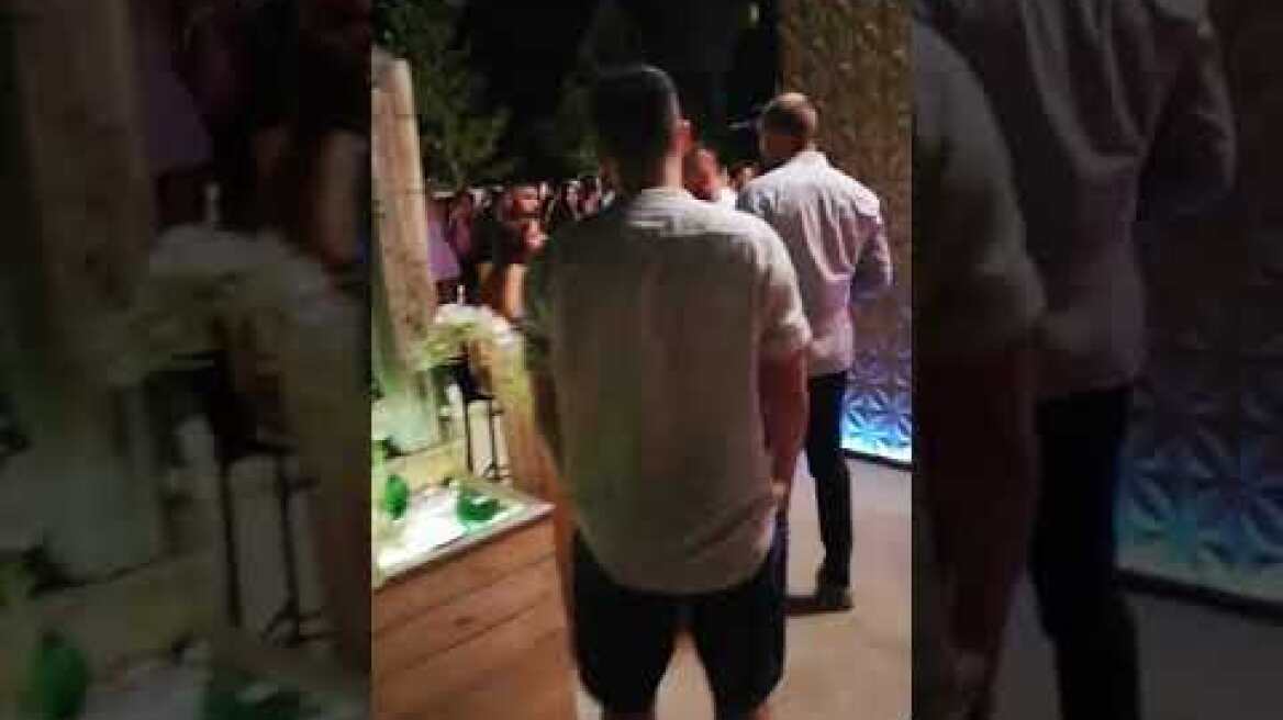 Θερμομετρηση στους θαμώνες των κλαμπ