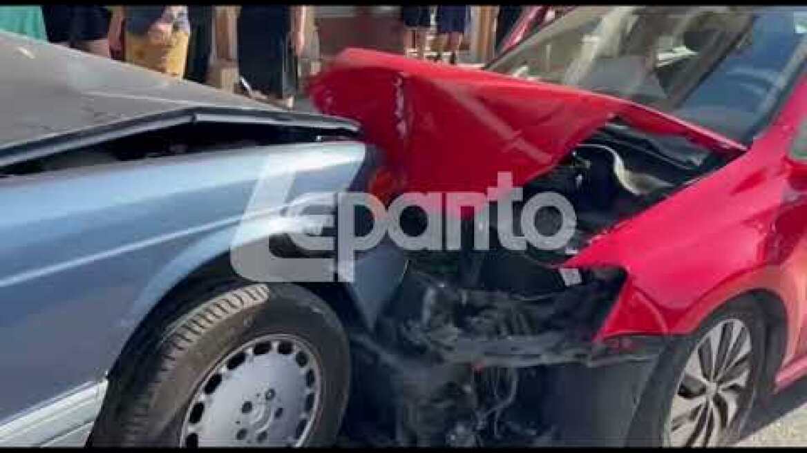Σοκαριστικό τροχαίο στο κέντρο της Ναυπάκτου – Από θαύμα δεν υπήρξαν θύματα