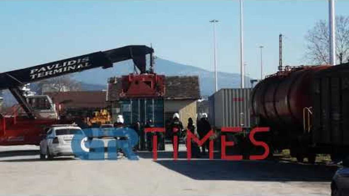 Παράτυποι μετανάστες στοιβαγμένοι σε κοντέινερ στη Θεσσαλονικη