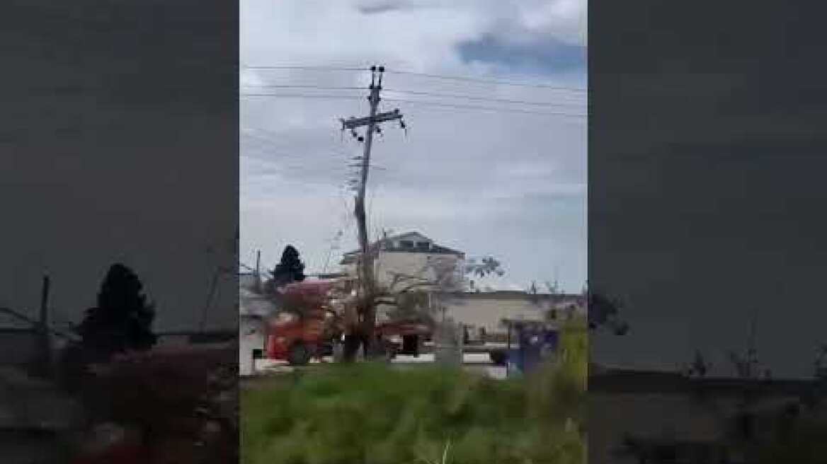 Φορτηγό γκρέμισε πεζογέφυρα στη Νεάπολη Αγρινίου (3)