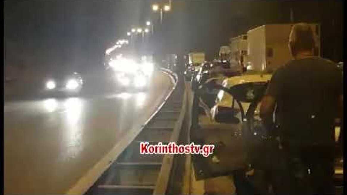 Ουρά χιλιομέτρων στην εθνική οδό Αθηνών - Κορίνθου, λόγω ανατροπής νταλίκας