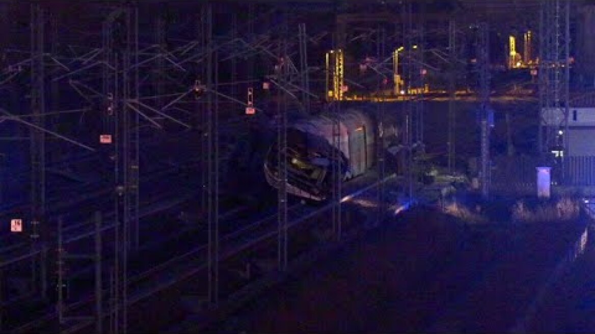 Lodi, deraglia treno ad alta velocità: le prime immagini