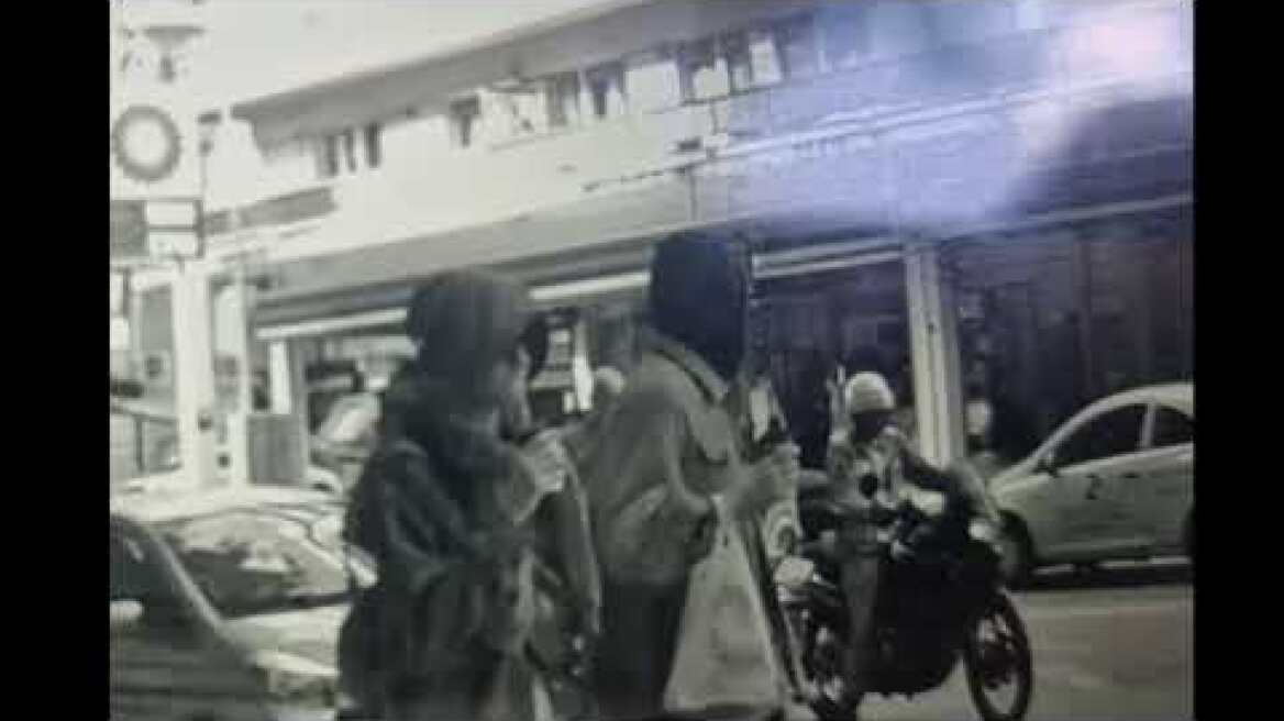 O 62χρονος επιτίθεται λεκτικά στη Δημοτική Αστυνομικό, πριν παρασύρει τον 48χρονο