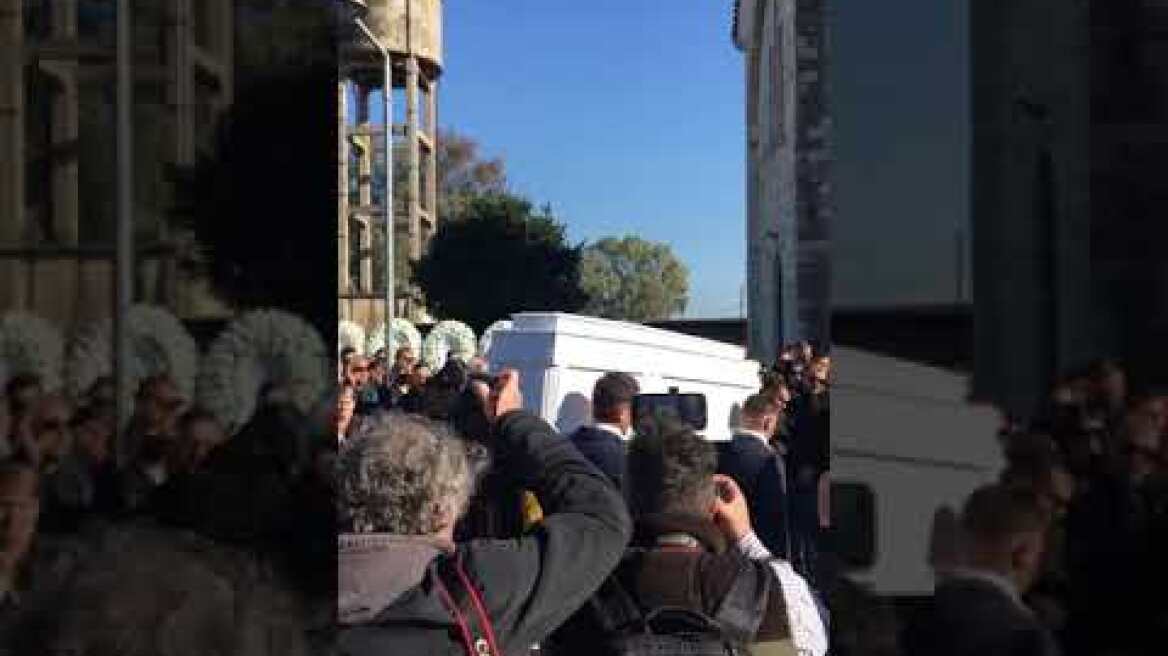 Μεσολόγγι: Σε κλίμα οδύνης η κηδεία του Μπάμπη (2)