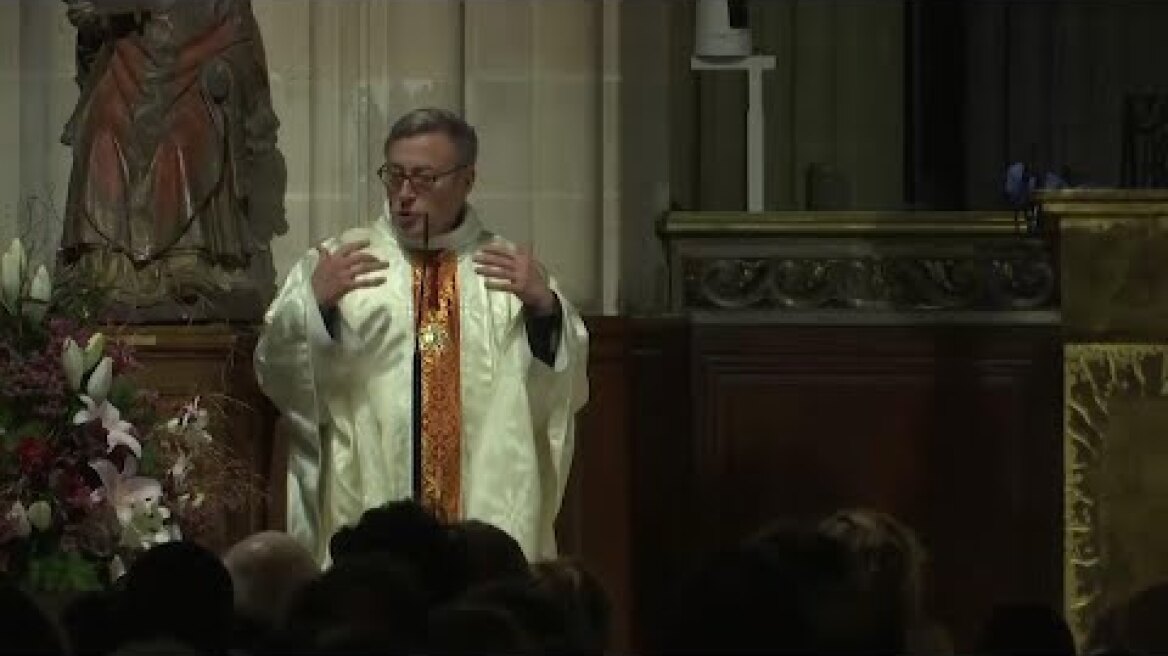 Notre Dame rector: Cathedral might not be saved