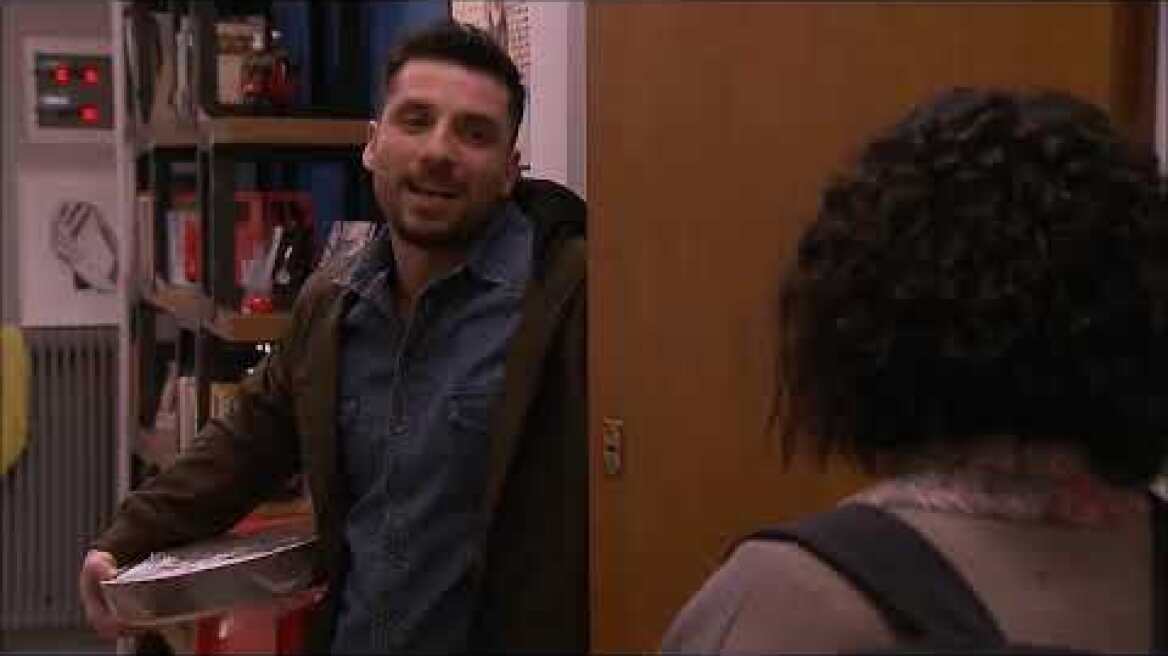 Μην αρχίζεις τη μουρμούρα | Σ.9 | Επ.35 | Sneak 1