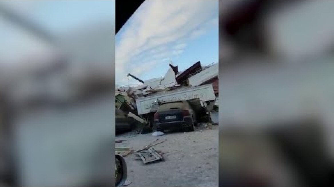 Terremoto in Albania, le drammatiche immagini da Durazzo: l'hotel Vila Palma completamente distrutto