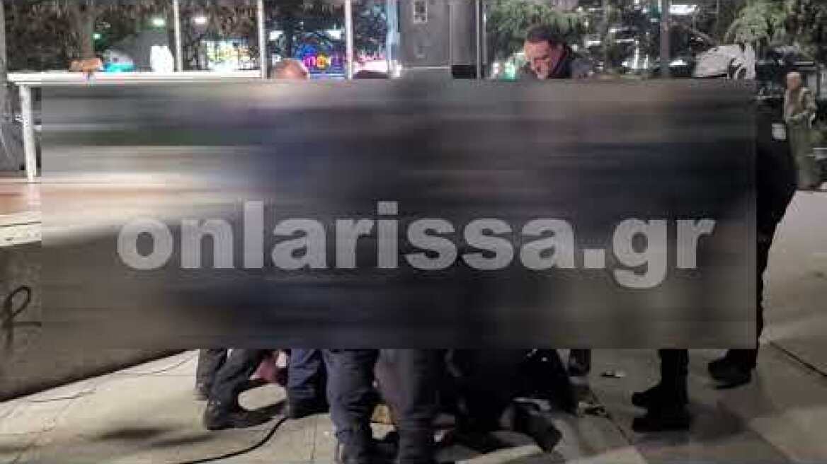 Λαρισαίος απειλούσε να αυτοπυρποληθεί στην Κεντρική πλατεία