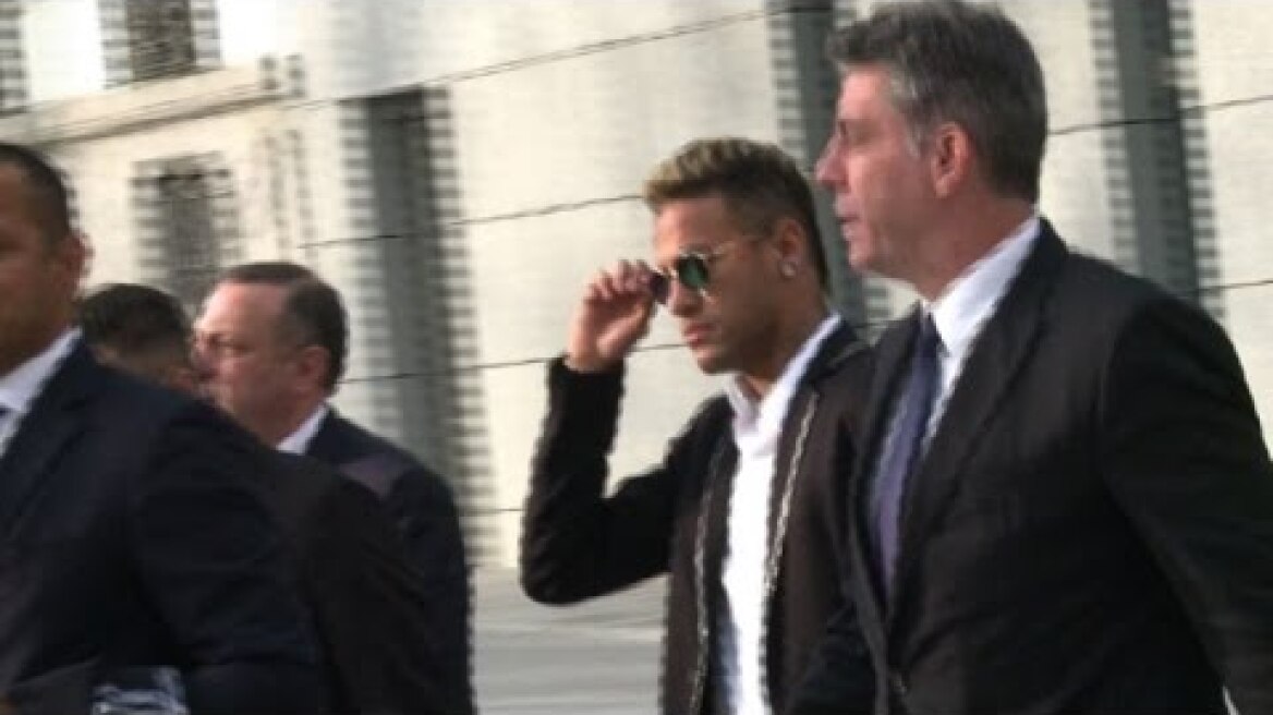 Neymar arrives in court to testify in Barca transfer case