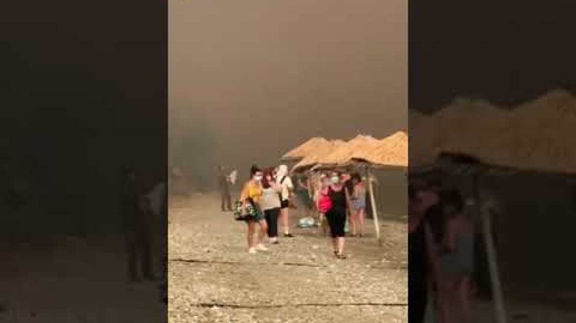 Φωτιά στις Ροβιές