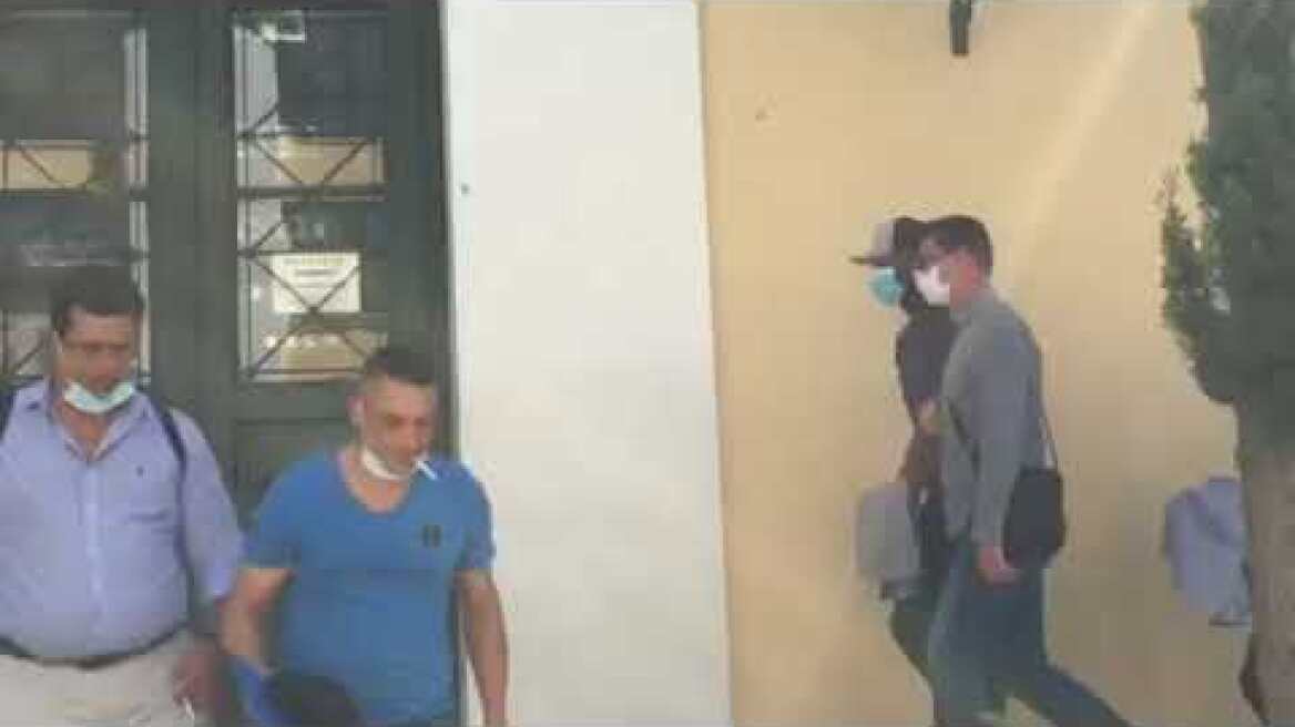 Άφιξη Σεμέδο στον ανακριτή