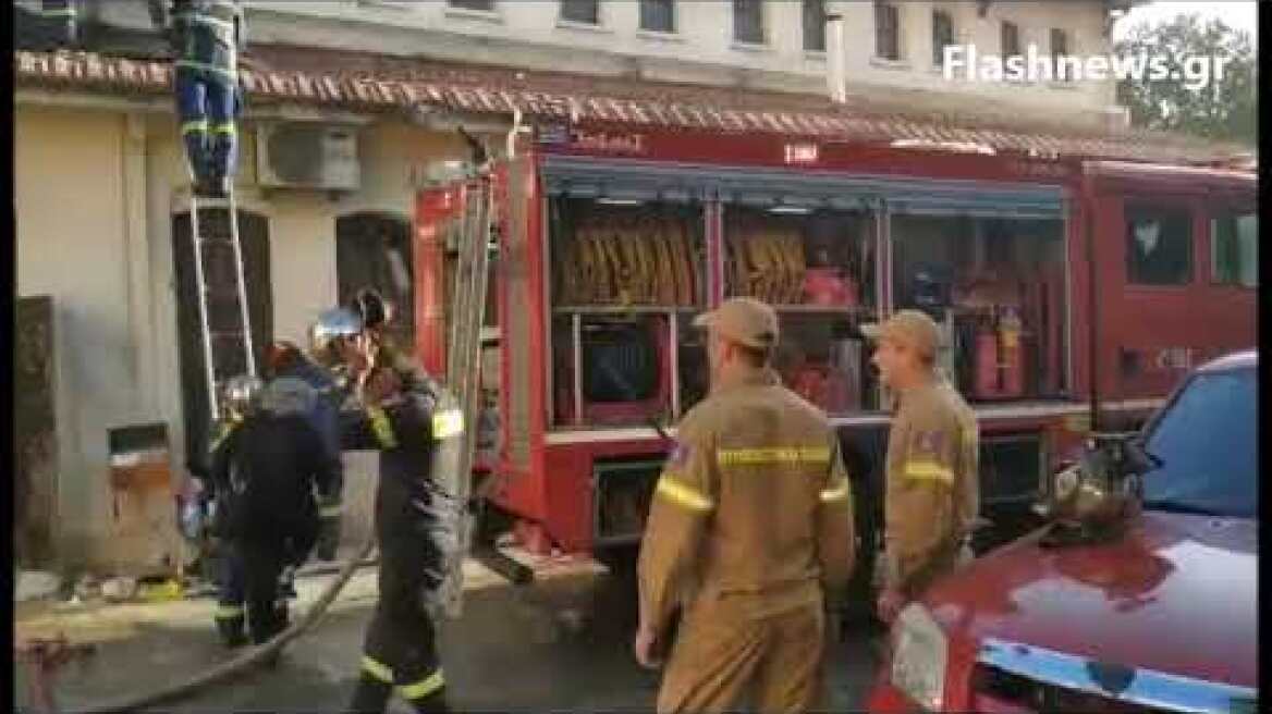 Φωτιά στη δημοτική αγορά Χανίων