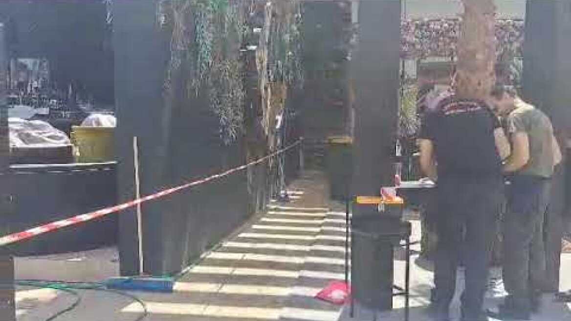 Θεσσαλονίκη: Δημοτικοί αστυνομικοί σφράγισαν το μαγαζί που τραγουδά η Πάολα