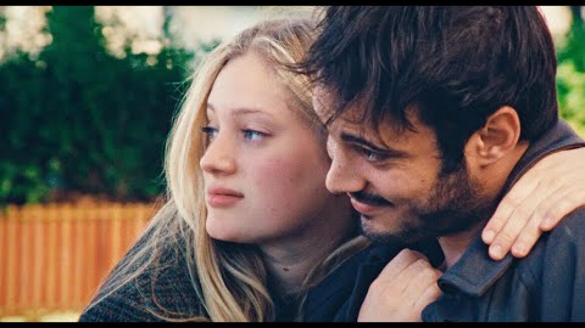 ΓΙΑ ΠΑΝΤΑ ΝΕΟΙ - LES AMANDIERS (Greek trailer)