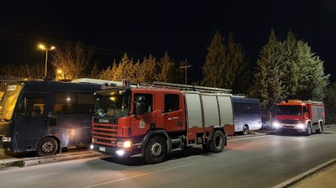 Έντονη κινητοποίηση Ελληνικής Αστυνομίας και Πυροσβεστικής έξω από της φυλακές Λάρισας