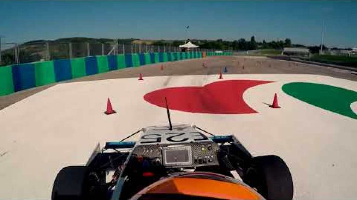 H ομάδα του ΕΜΠ σαρώνει τις διακρίσεις στον Διεθνή Διαγωνισμό Formula Student