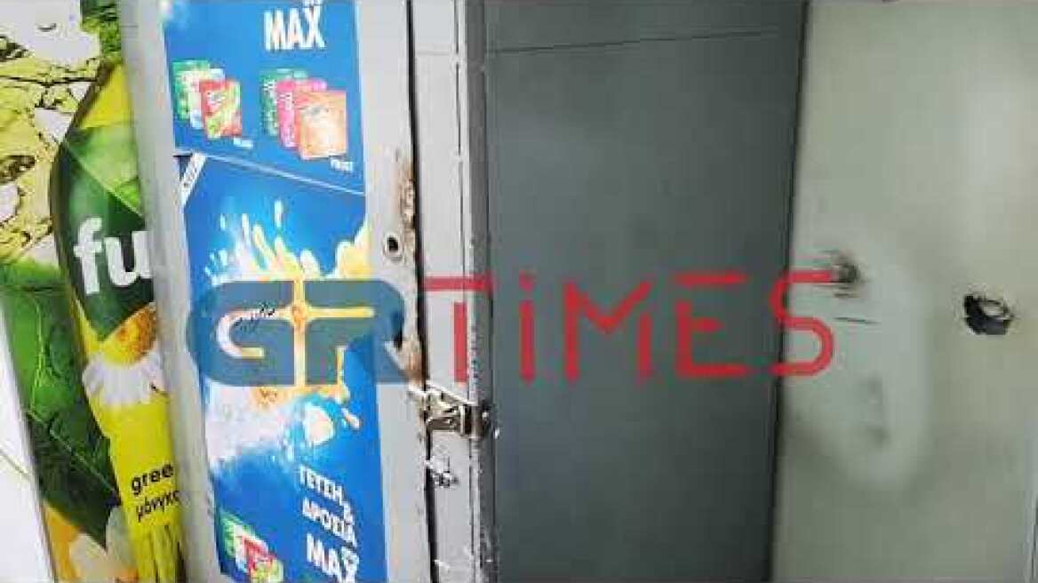 Grtimes.gr - Ατύχημα με περιπολικό σε περίπτερο