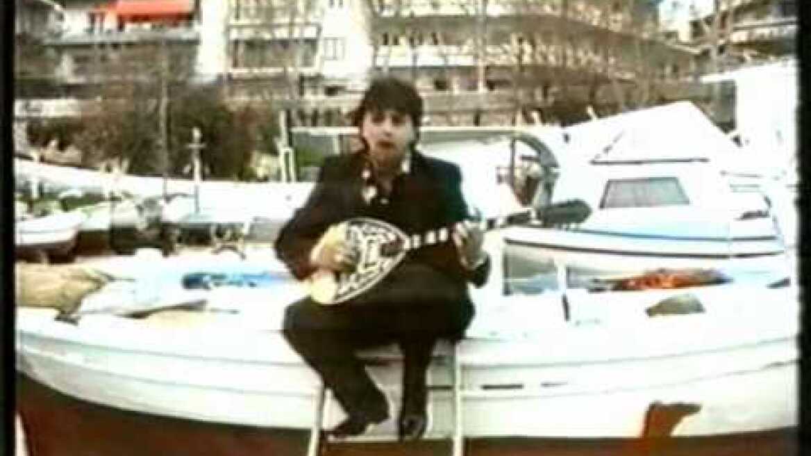 ΧΑΡΗΣ ΠΑΠΑΔΟΠΟΥΛΟΣ - ΣΥΝΤΟΜΕΥΕΤΑΙ ΚΥΡΙΑ ΣΤΟ ΤΗΛΕΦΩΝΟ