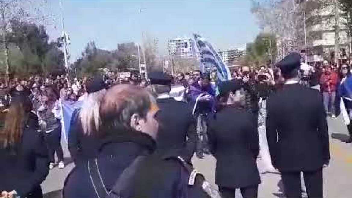 Διαμαρτυρία Μακεδονικο παρέλαση 2