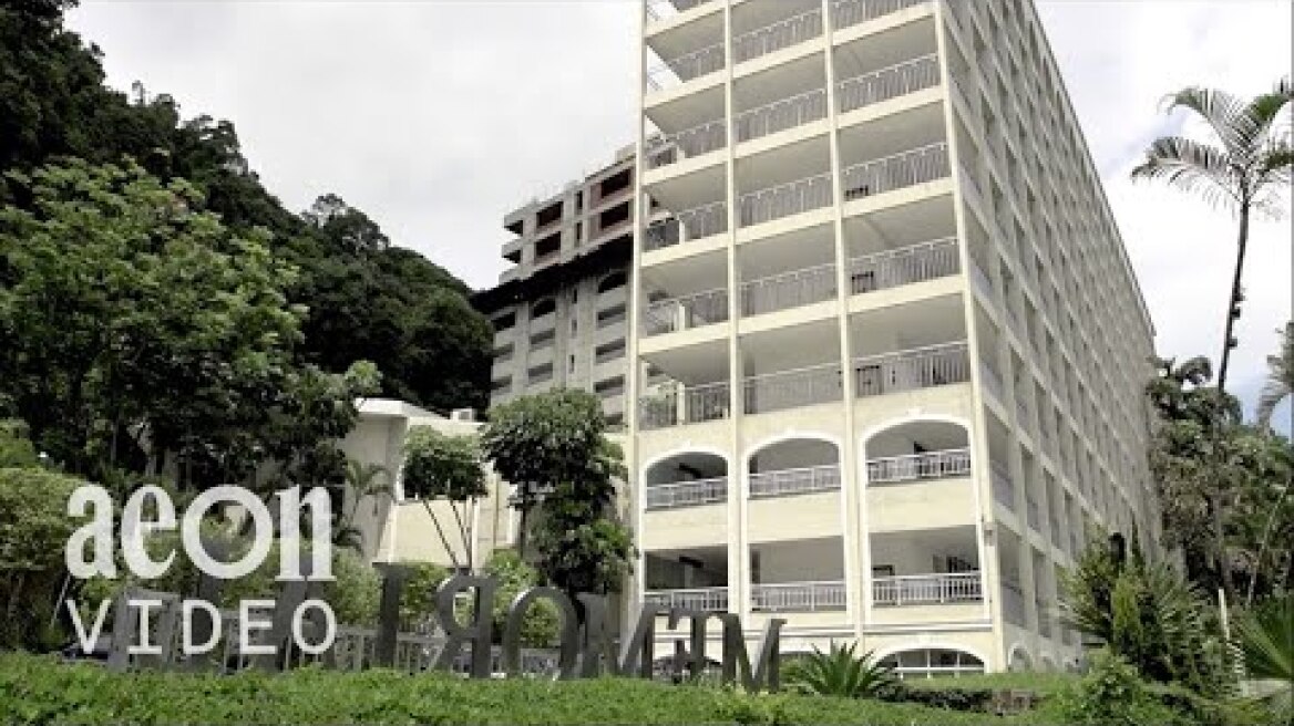 A Tomb with a View: Views from the world’s tallest cemetery