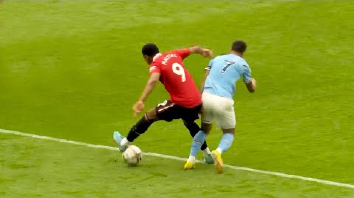 Anthony Martial is the Best Dribbling in the League?