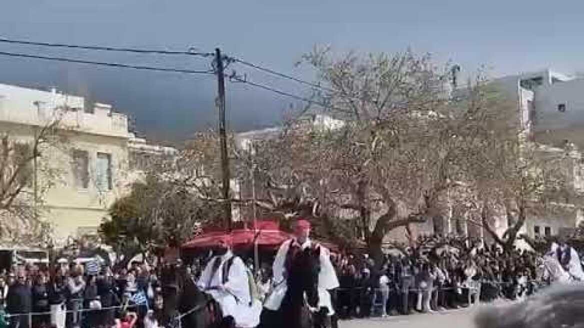 25η Μαρτίου: Παρέλαση με άλογα στην Κάρυστο