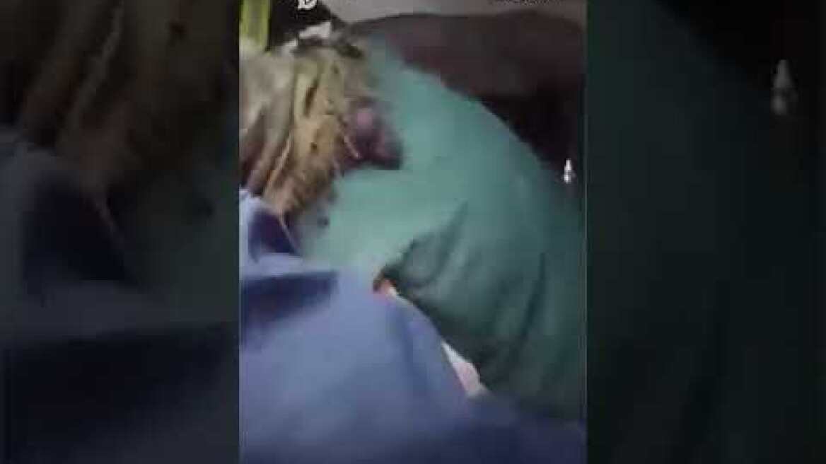 Enkaz altındaki kadın başörtüsüz çıkmadı