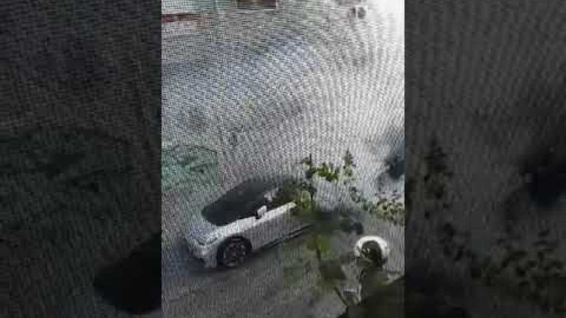 Μπαράζ εμπρησμών σε αυτοκίνητα στα Εξάρχεια