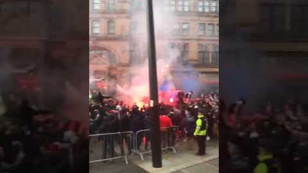 These PSG fans in Manchester today are class 🔥🇫🇷