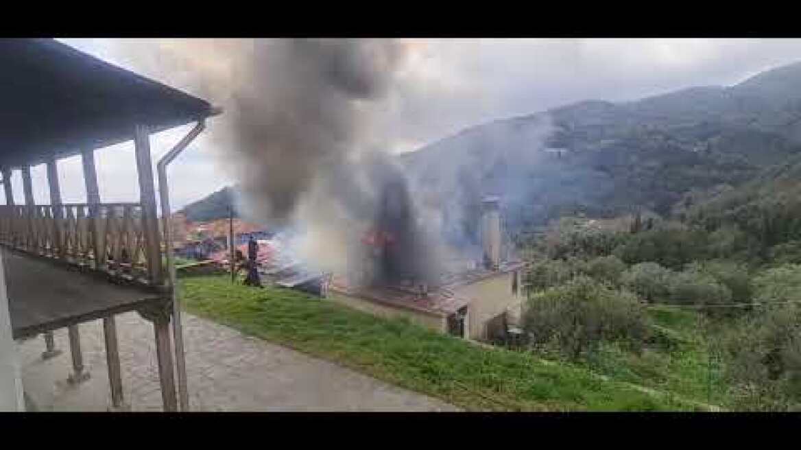 Φωτιά στο Άγιον Όρος