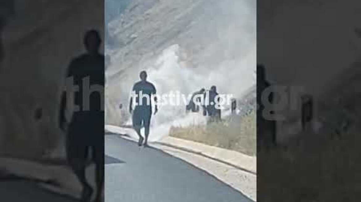 Thestival.gr Φωτιά σε ΙΧ στην Εγνατία Οδό