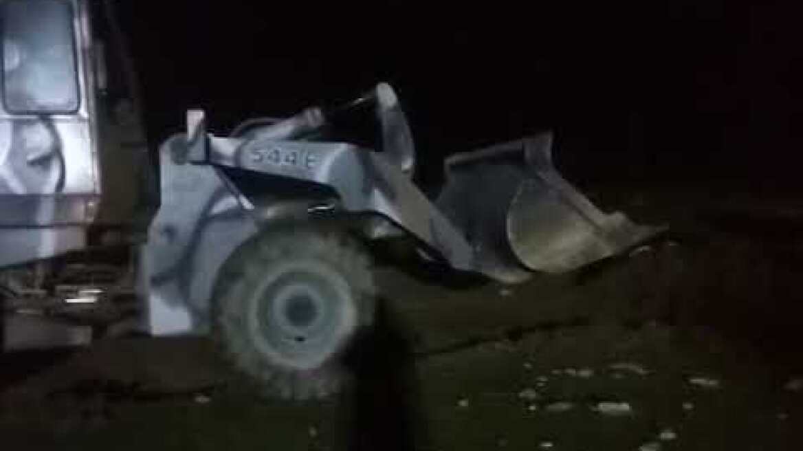 Βίντεο από τις χωματουργικές εργασίες που ξεκίνησαν αργά χθες το βράδυ στη Μυτιλήνη