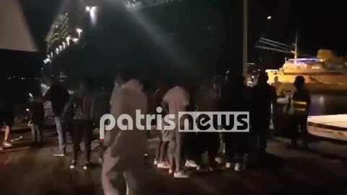 Ιστιοπλοϊκό με 80 μετανάστες έφτασε στο Κατάκολο - Μεγάλη κινητοποίηση στο λιμάνι