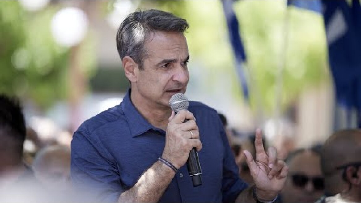 Χαιρετισμός Kυριάκου Μητσοτάκη σε συγκέντρωση πολιτών στη Στυλίδα