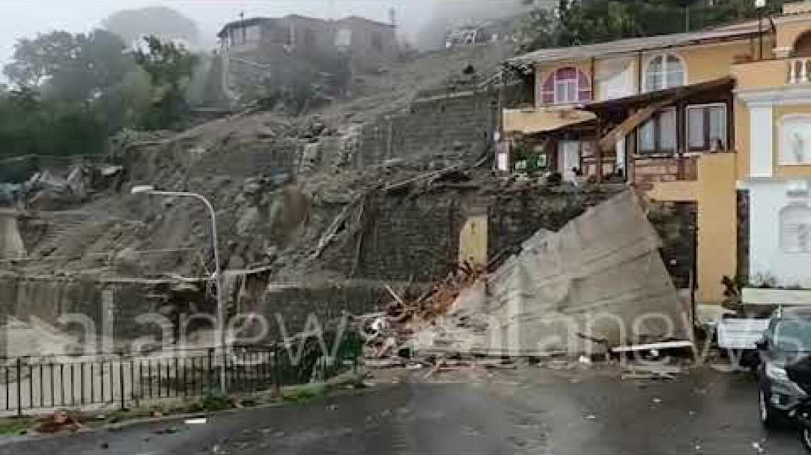 Maltempo a Ischia, frana a Casamicciola: quattro persone disperse