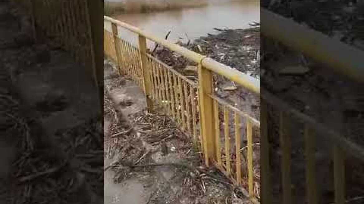 Υπερχείλισε ο Πηνειός ελαφρώς στο Ζάρκο Τρικάλων