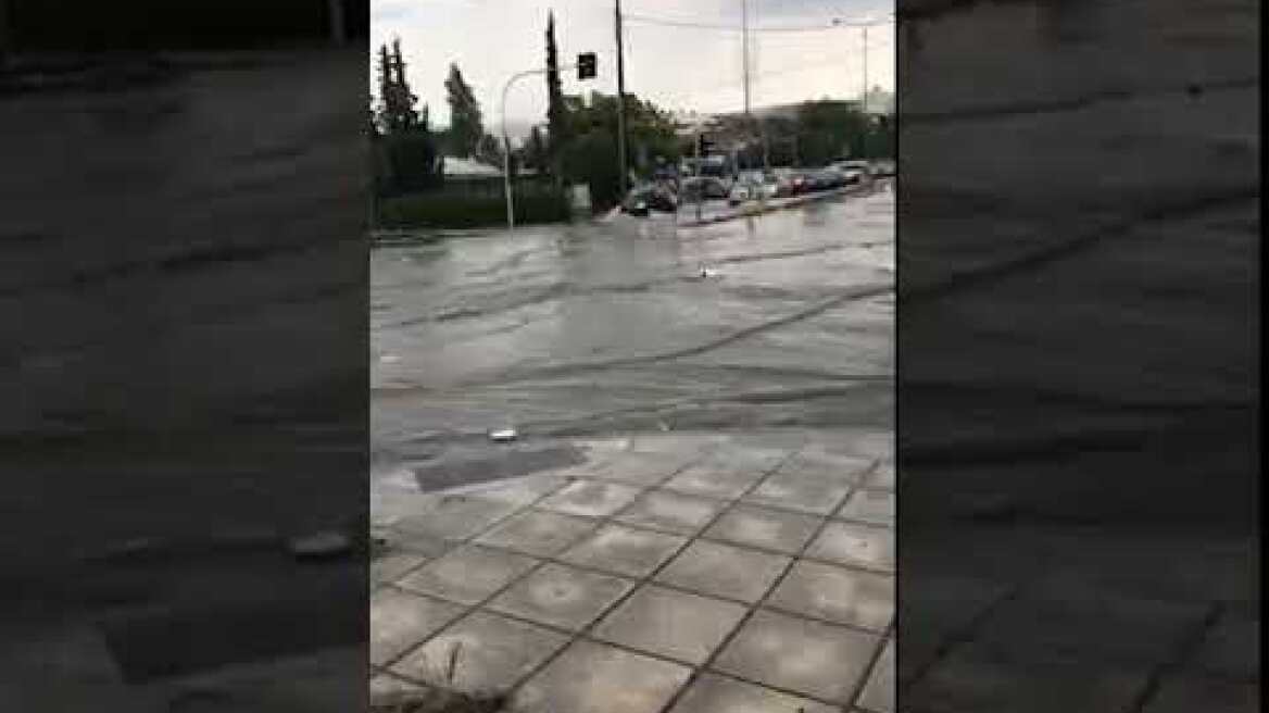 Βροχή: Ποτάμι η Δενδροποτάμου στη Θεσσαλονίκη