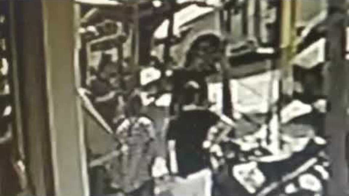 Γυναίκα επίθεση 2