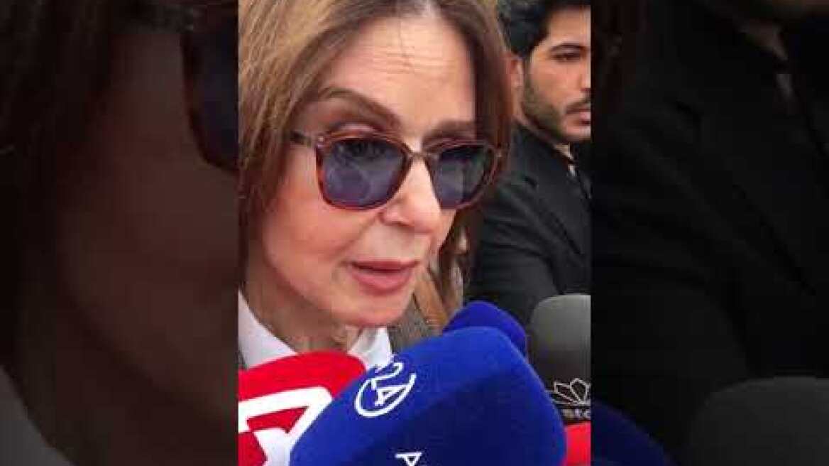 Η Κάτια Δανδουλάκη στην κηδεία Άννας Παναγιωτοπούλου