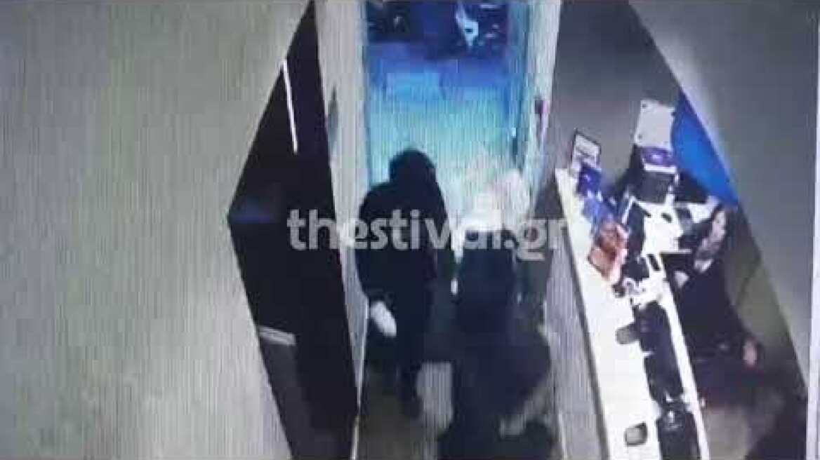 Thestival.gr Video ντοκουμέντο από τη ληστεία σε ΟΠΑΠ Play στο Κορδελιό