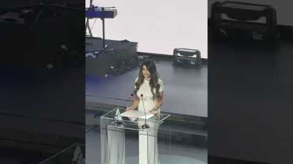 Η πρέσβης των ΗΠΑ, Κίμπερλι Γκιλφόιλ στην πρεμιέρα του ντοκιμαντέρ Melania