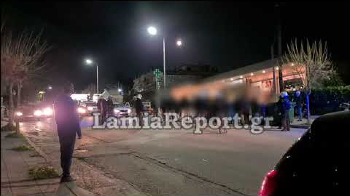LamiaReport.gr: Ένταση έξω από το νοσοκομείο Λαμίας για Κουφοντίνα
