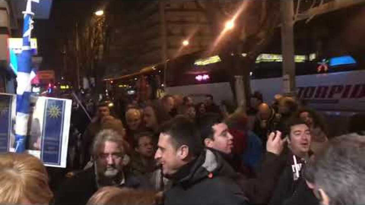 Αναχωρούν λεωφορεία για Αθήνα