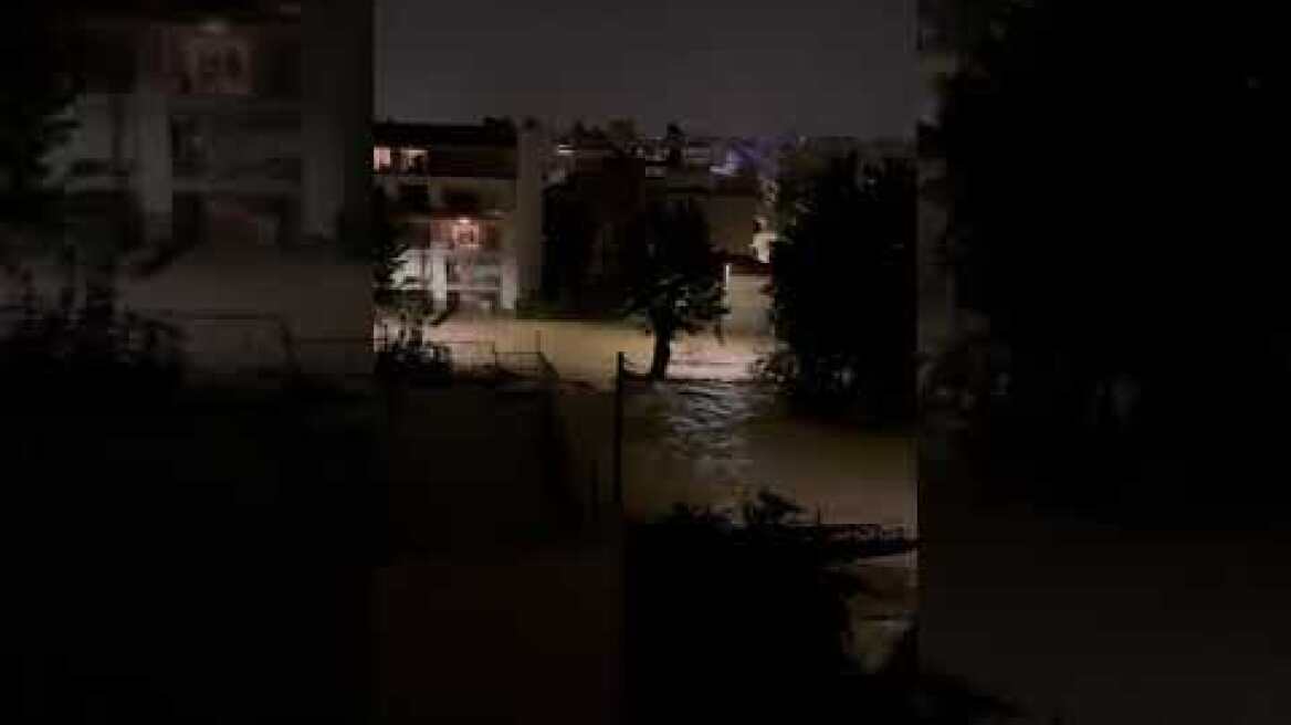 H κακοκαιρία Elias χτυπά τον Βόλο - Έσπασε ο Κραυσίδωνας