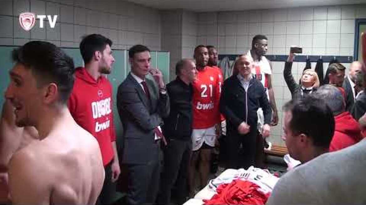 Η ομιλία του Μπαρτζώκα υπό το βλέμμα των Προέδρων